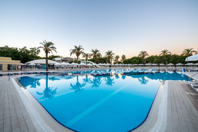 Ana Havuz Genel Görünüm 