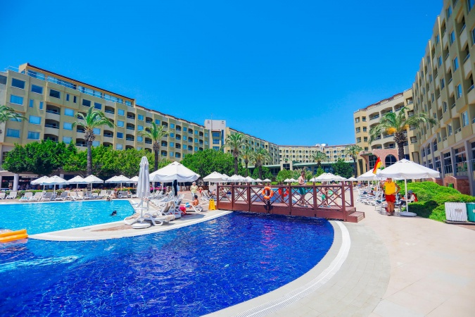 Ana Havuz Genel Görünüm 