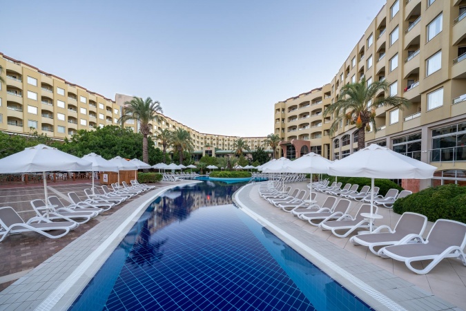 Ana Havuz Genel Görünüm 