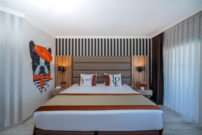 Ana Bina Standart Deniz Manzaralı