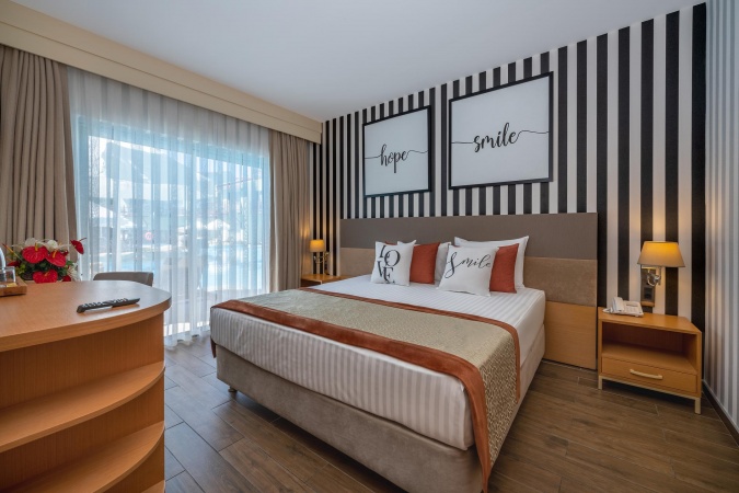 Göl Evleri Swim Up Oda