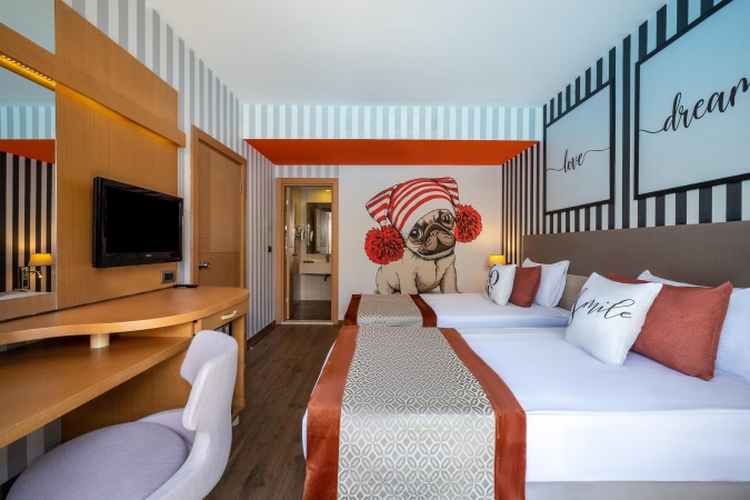 Göl Evleri Swim Up Oda