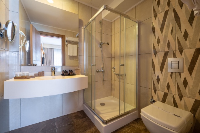 Göl Evleri Swim Up Oda