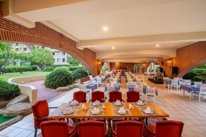 Elia Tavern Restoran 