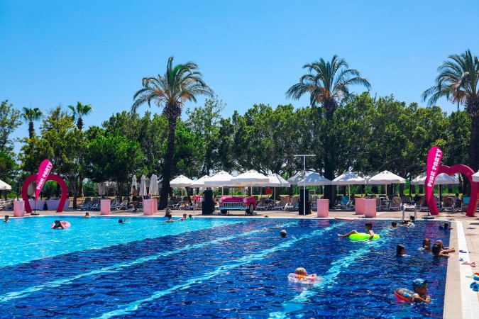 Ana Havuz Genel Görünüm 