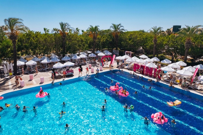 Ana Havuz Genel Görünüm 