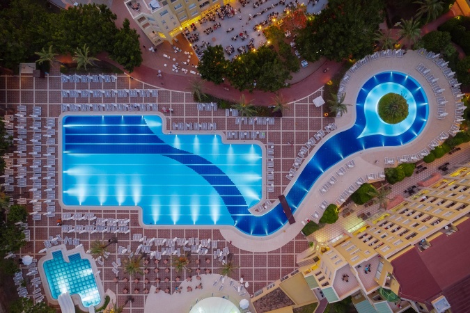 Ana Havuz Genel Görünüm 